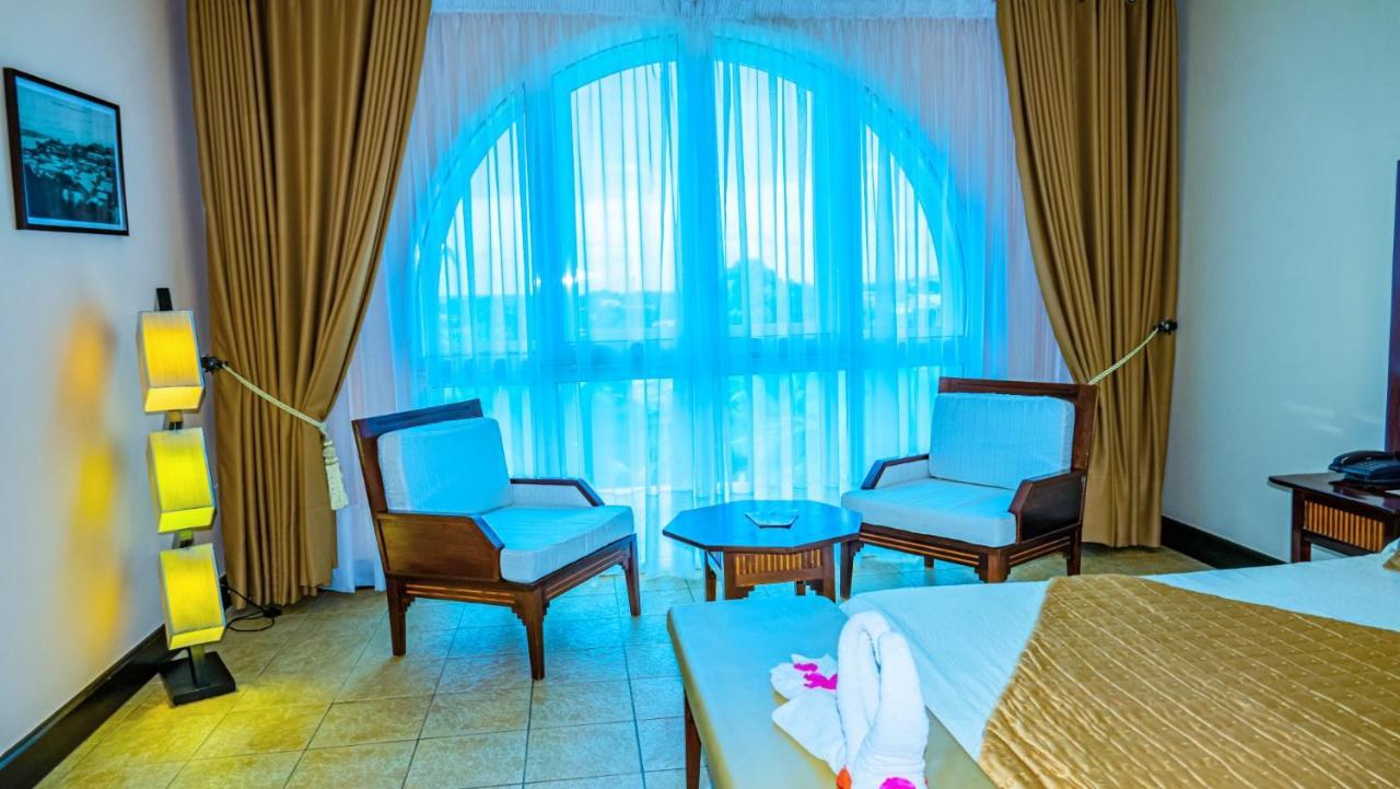Le Grand Hotel Diego Antsiranana Exterior photo