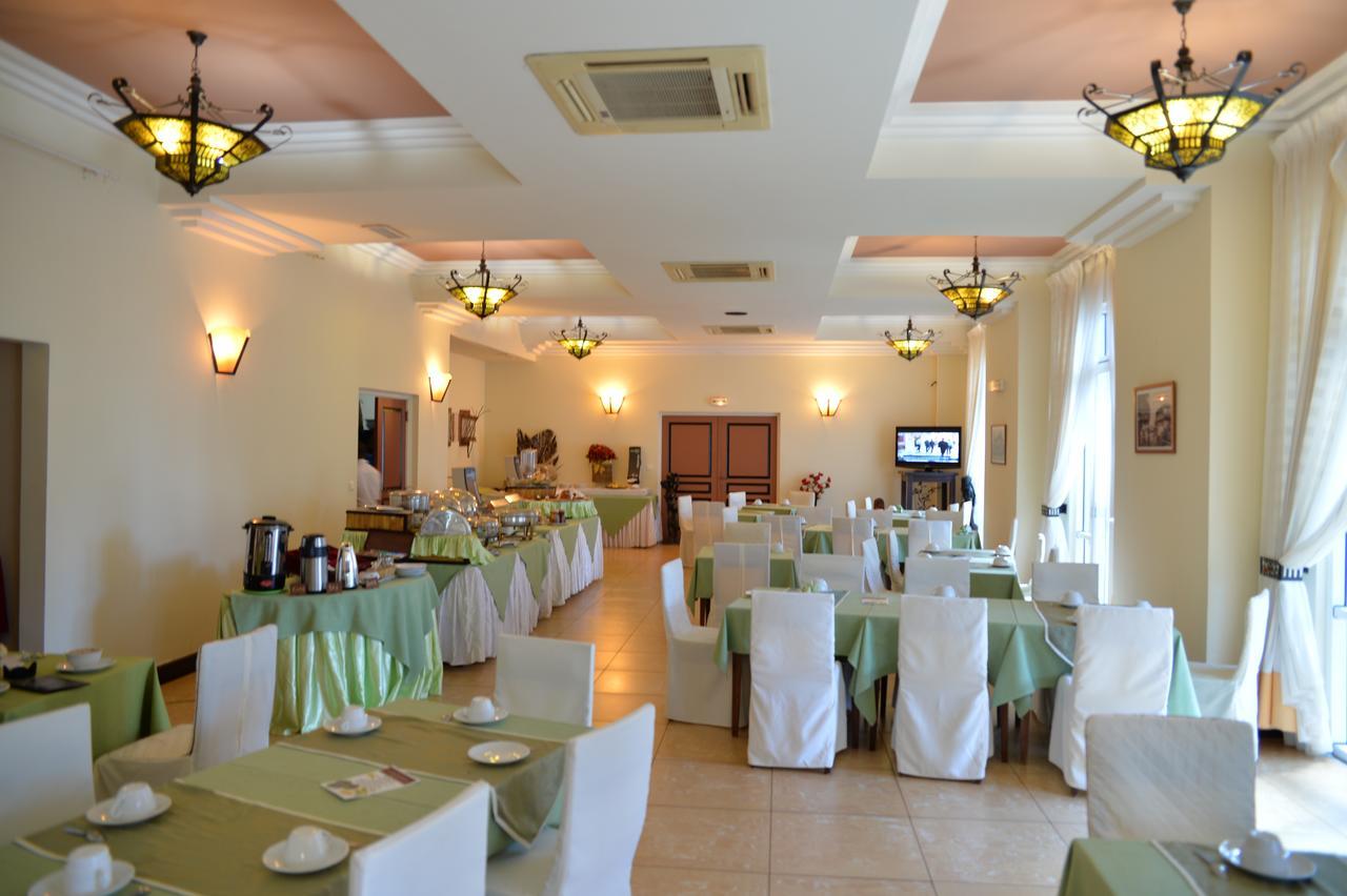 Le Grand Hotel Diego Antsiranana Exterior photo